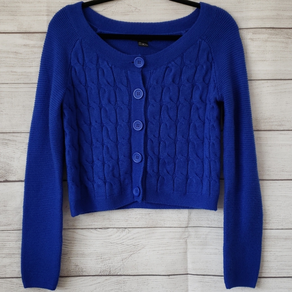 Blue knit crop sweater size S